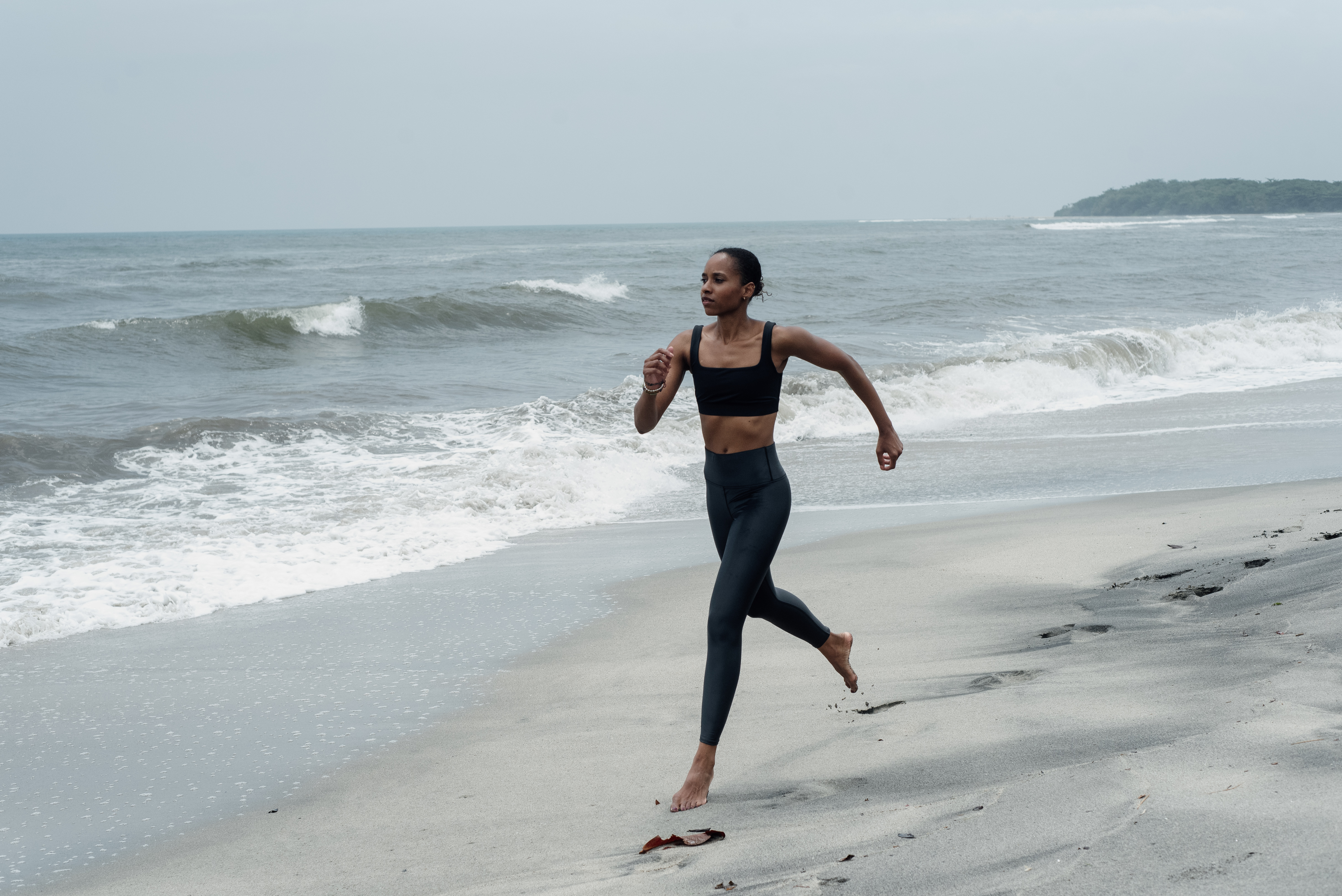 Running on the beach — GNLAB daily performance